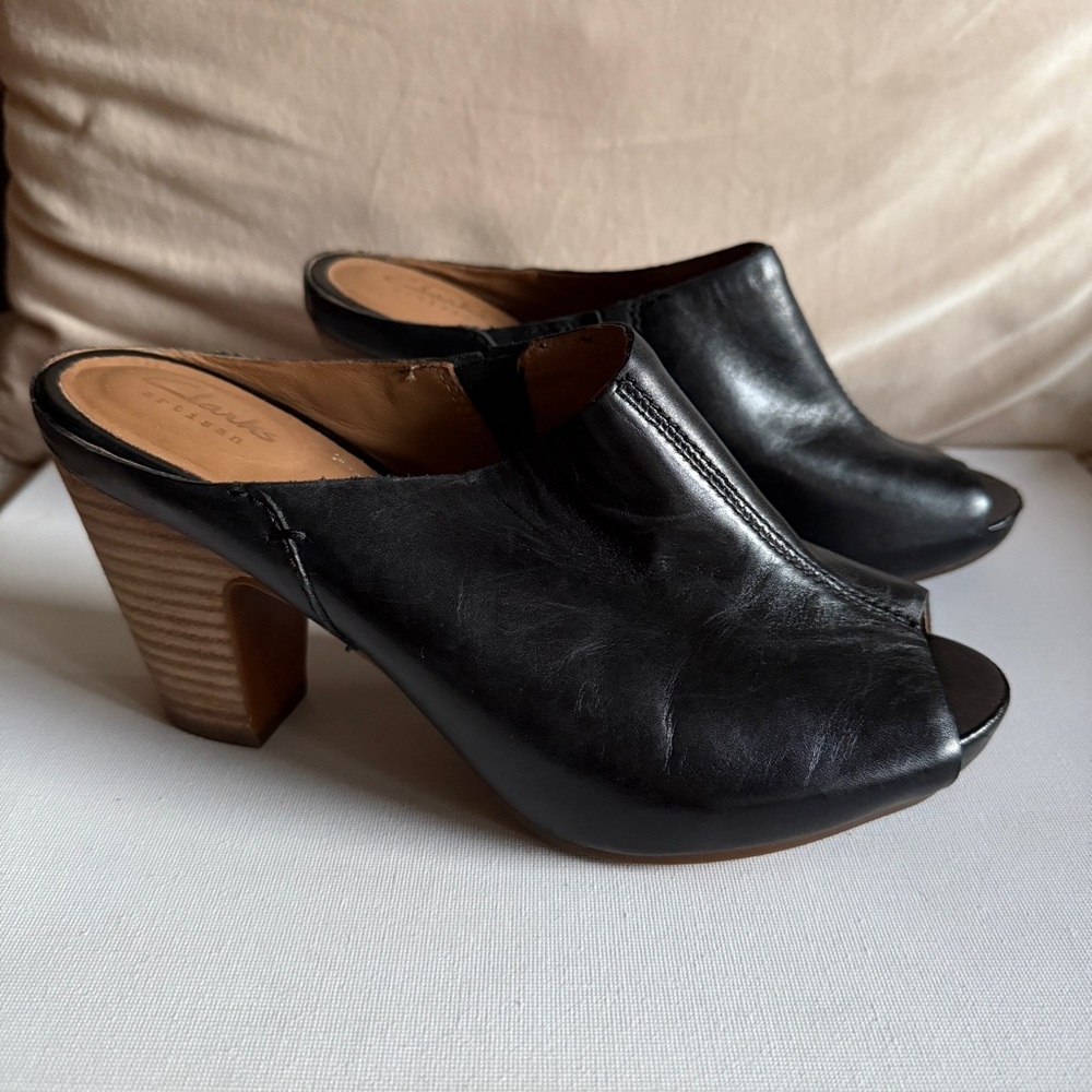 Clarks Black Leather Open-Toe Clog Mules Women Size 7.5